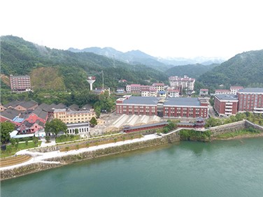 沿江風(fēng)光帶、資江漁晚